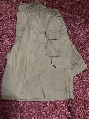 5.11 Tactical Olive Green Performance Shorts with Branded Tag BNWOT Size 34